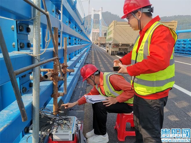 壯觀！甕安至開陽高速公路開州湖特大橋進(jìn)行荷載試驗(yàn)